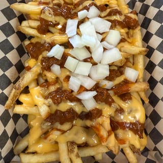 CHILI CHEESE FRIES